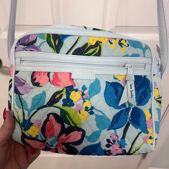 Vera Bradley Handbags - Vera Bradley Crossbody EUC
